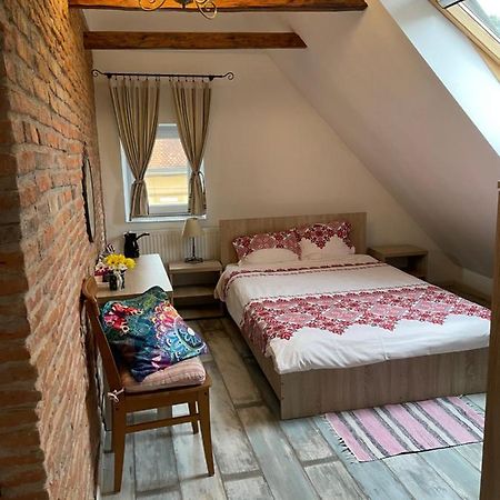 Blue House Hotel บราชอฟ ภายนอก รูปภาพ